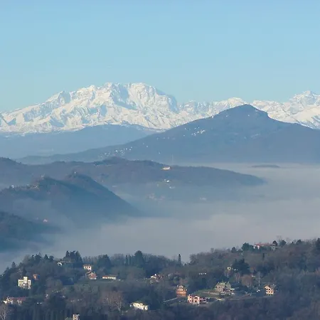 Sorriso Holiday home Brunate